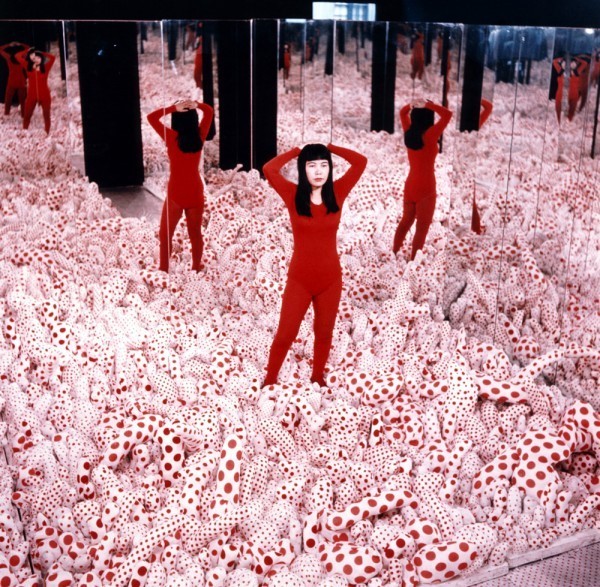 Yayoi Kusama with Infinity Mirrored Room, 1965